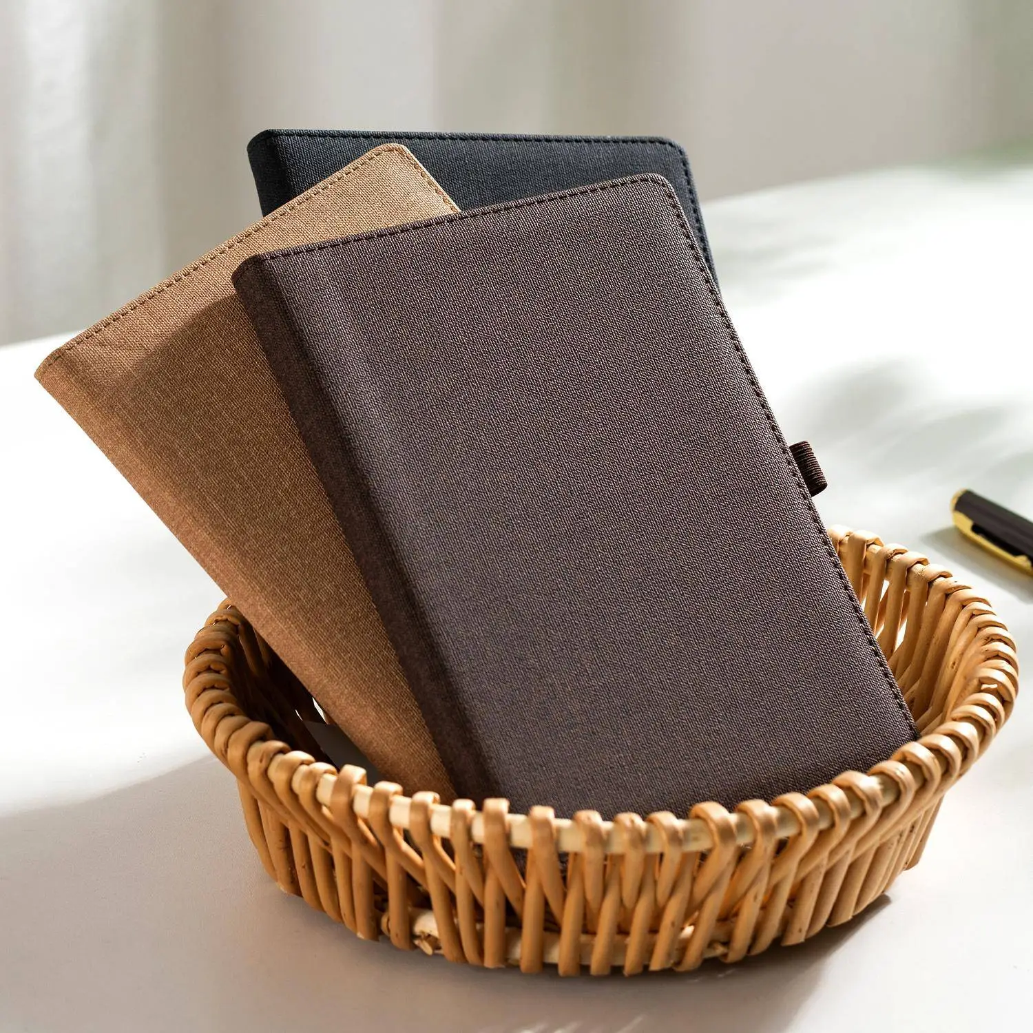 Бизнес-блокнот Deli Squared Notebook А5 96 листов, клетка, экокожа 21×14,3 см - Image 3